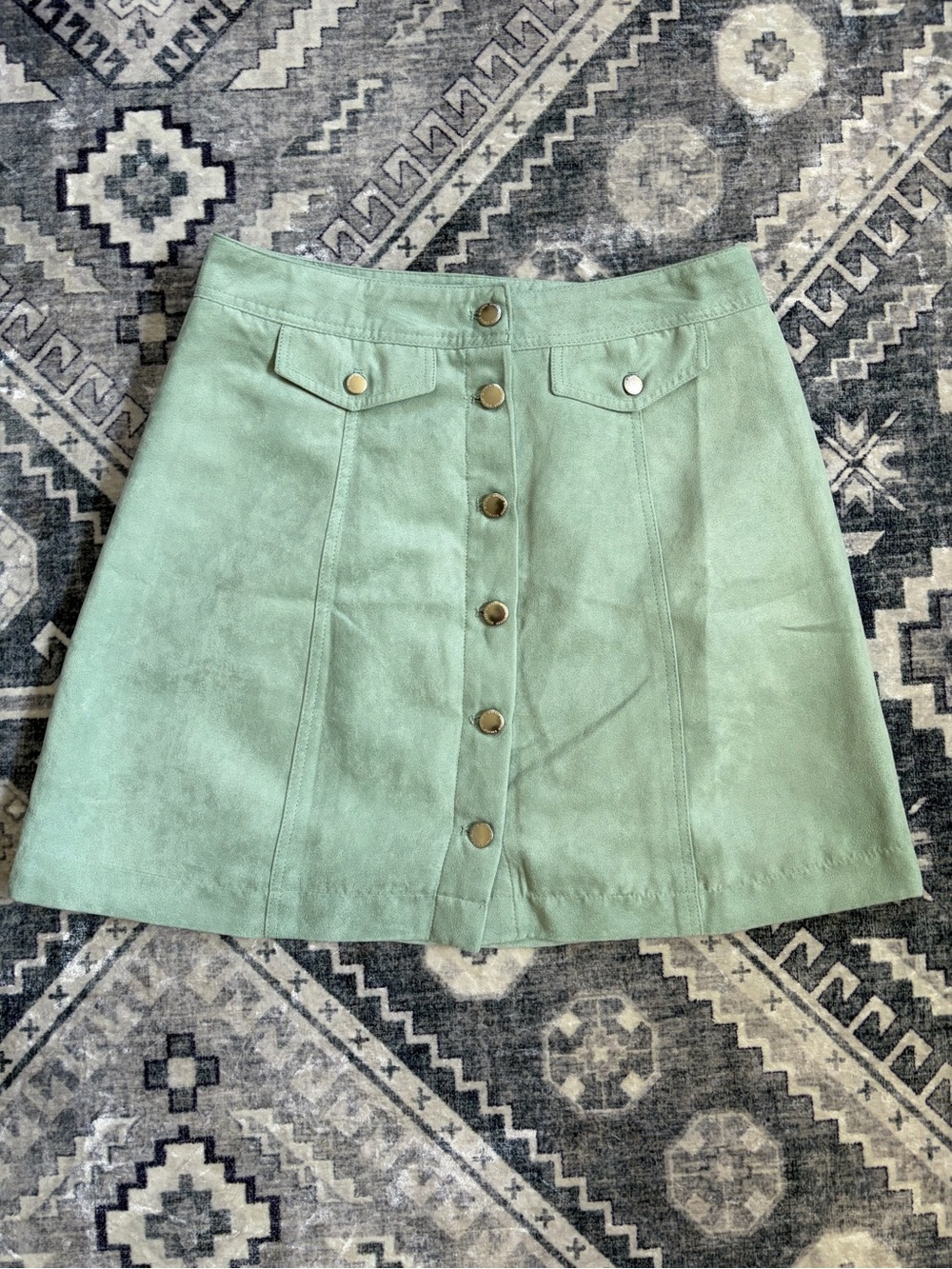 New H&M Divided faux suede mini skirt in tealish color. Size 6 - Picture 1 of 7